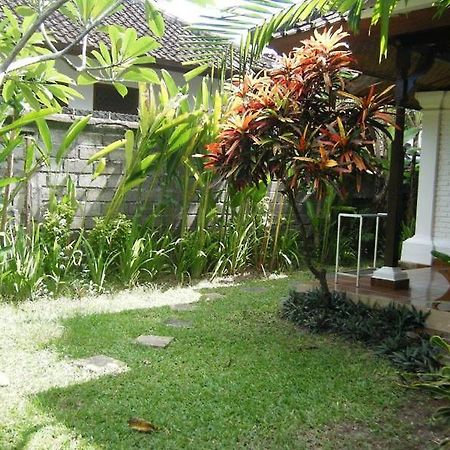 Prima Cottage Sanur Esterno foto