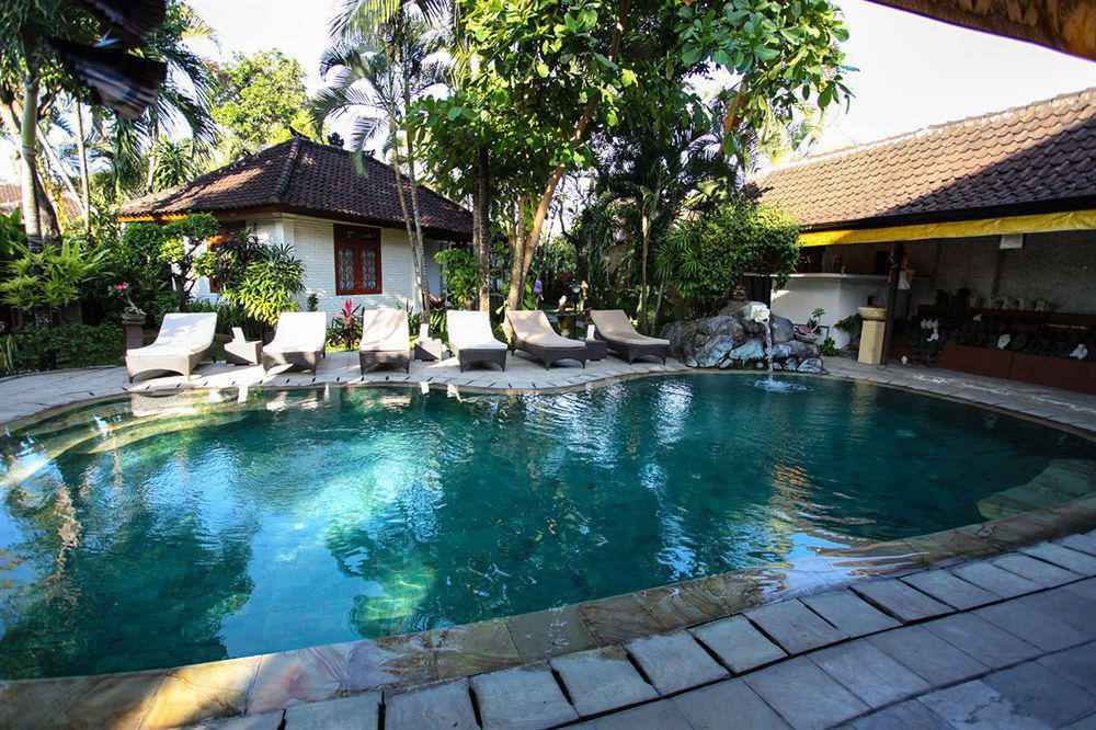 Prima Cottage Sanur Esterno foto